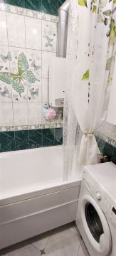 3-к квартира, 1/2 эт., 66м²