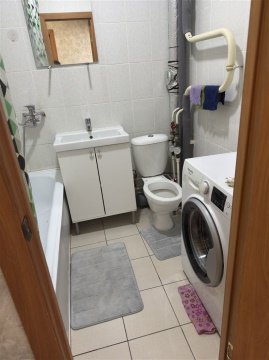 1-к квартира, 10/18 эт., 40м²